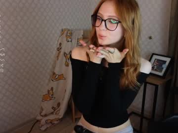 webcam girl plastic_beach live cam image #5693888
