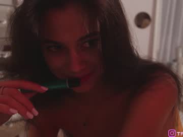 webcam girl taanni_bc live cam image #6570581