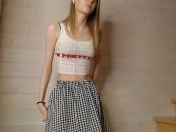 webcam girl princess__aurora live cam image #3746562