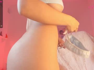 webcam girl lamoreniita live cam image #3113857