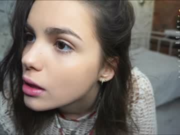 webcam couple emiliacourtney live cam image #5860391