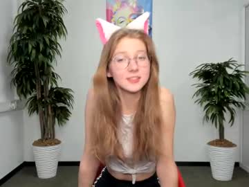 webcam girl avis_ryan live cam image #1111097