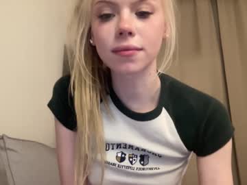 webcam girl sonyaplush live cam image #3799167