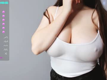 webcam girl emmika_ live cam image #451067