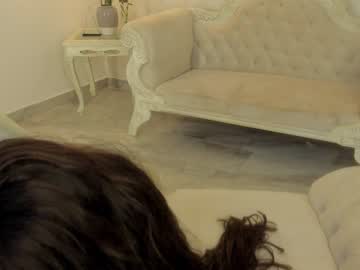 webcam girl shantallknowless live cam image #5277826