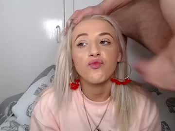 webcam couple deepthroat_slut live cam image #1237229