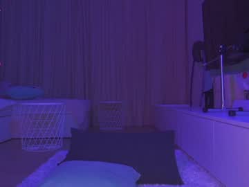 webcam girl aveksmr live cam image #2731183