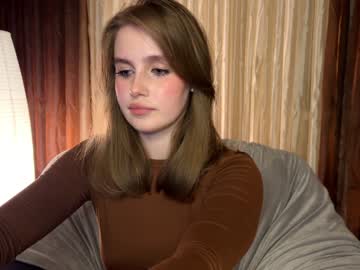webcam girl cute_siberian_girl live cam image #6340236