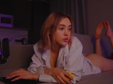 webcam girl angella_kleee live cam image #3092412