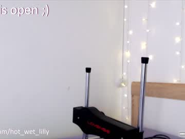webcam girl hot_wet_lilly live cam image #3845254