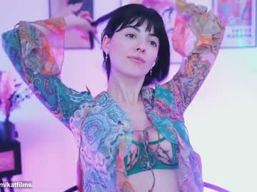 webcam girl katdreams live cam image #5716350