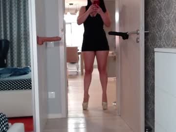 webcam girl carmela_fox live cam image #1140486