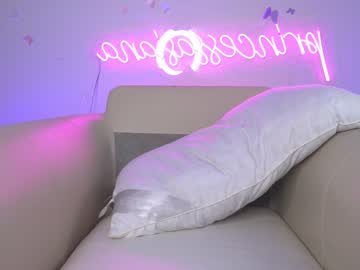 webcam girl princessasiana live cam image #2879515