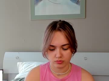 webcam girl evi_wow live cam image #4532667