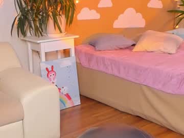 webcam girl linellali live cam image #2694664