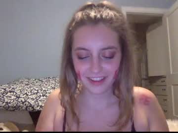 webcam girl kylie_x_heart live cam image #335515