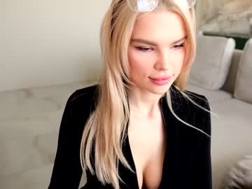 webcam girl love_you_to123 live cam image #6698737