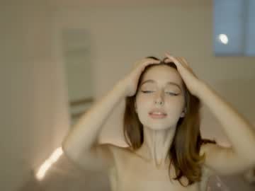 webcam girl silent_chill live cam image #6174653