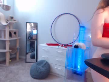 webcam girl skyewatson live cam image #2279381