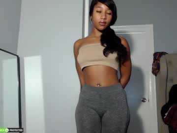 webcam girl gyalxoxo live cam image #2950859