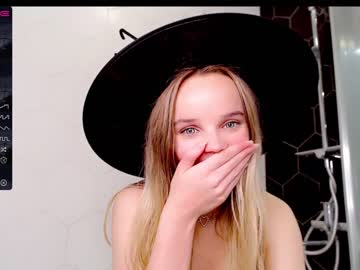 webcam girl gorgeous_bunny live cam image #3035182