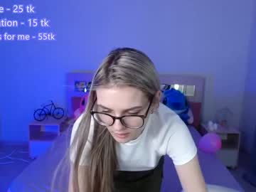webcam girl amelialuck live cam image #3788647