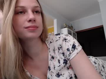 webcam girl magic_couple13 live cam image #4101550