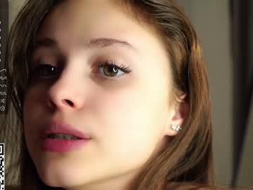 webcam girl a_whole_eternity live cam image #6845167