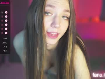 webcam girl angels_kiss live cam image #3229816