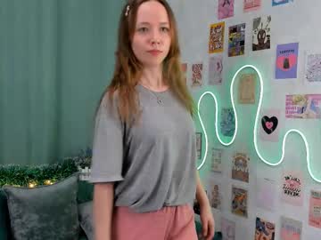 webcam girl blondyhayes live cam image #7068146