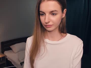 webcam girl lusty_miss_di live cam image #6709400