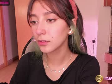 webcam girl maxinegh_ live cam image #2107391