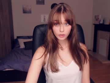 webcam girl lia_richi live cam image #432014