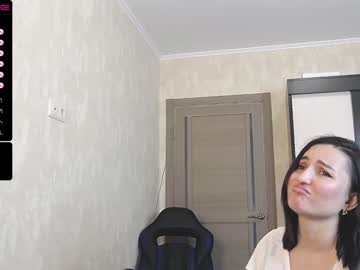 webcam girl l_o_u_i_s_e______ live cam image #1818127