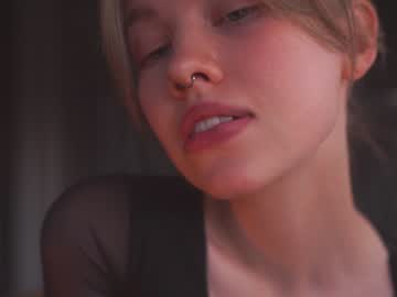 webcam girl bibi_it_is live cam image #5922539