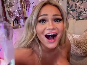 webcam girl ari_02 live cam image #6819809