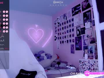 webcam girl _b_a_n_s_h_e_e_ live cam image #6443135