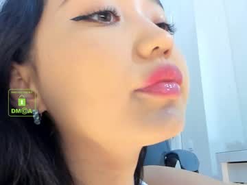 webcam girl lee_yoona live cam image #215790