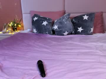 webcam girl stella_francess live cam image #2196159