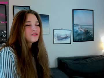 webcam girl maliatale live cam image #4156965