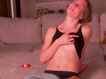 webcam girl innocentprovenguilty live cam image #5459999