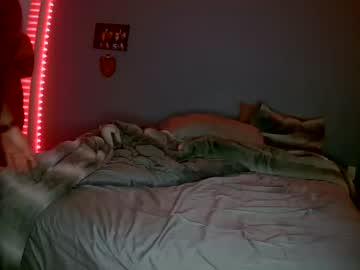webcam couple breedofglam live cam image #4823384