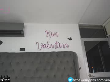 webcam girl venezolanacute live cam image #5014348