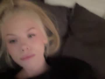 webcam girl sonyaplush live cam image #4050096