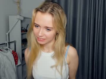 webcam girl fresh_cherries live cam image #5336351