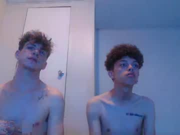 webcam man gayndepressed live cam image #4243022