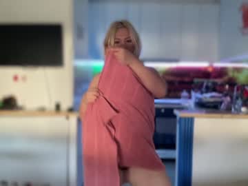 webcam girl kiradivine live cam image #5254087