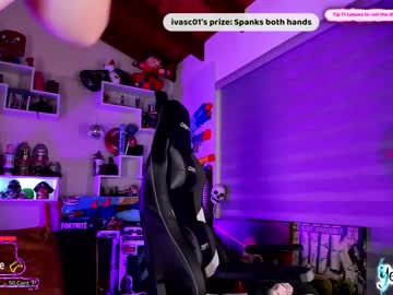 webcam girl yesikasaenz live cam image #3184874