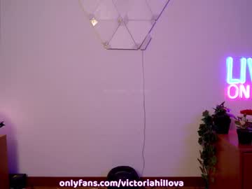 webcam girl victoriahillova live cam image #6713294