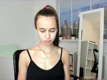 webcam girl elisa_oliver live cam image #1571389